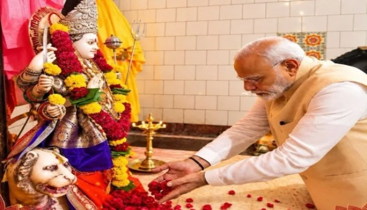 नवरात्रि के सातवें दिन PM ने की सर्वमंगल की कामना, नेताओं ने दी बधाई