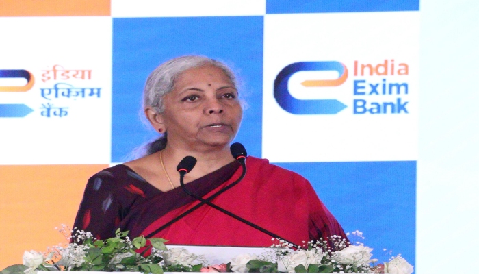 India makes a record in Export: भारत ने 2025 में रिकॉर्ड 825 बिलियन डॉलर का किया निर्यातः वित्त मंत्री
