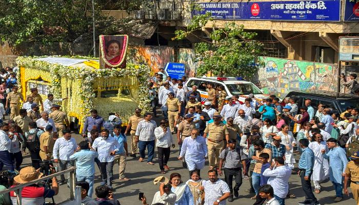 Asha Bhosle Funeral