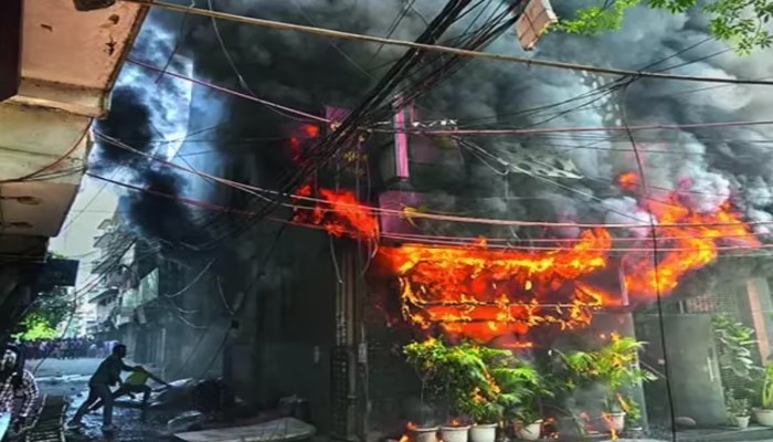Prasad Hospital Fire Incident: मुजफ्फरपुर के प्रसाद अस्पताल में लगी आग, 10 मरीजों की मौत, 25 की हालत गंभीर