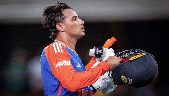 Abhishek Sharma: भारतीय टीम के लिए बुरी खबर ! अभिषेक शर्मा की अचानक बिगड़ी तबीयत, अस्पताल में भर्ती