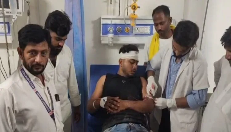 दोस्ती शर्मसारः आपसी विवाद में युवक पर दोस्तों ने चलाई गोलियां, लहूलुहान हालत में छोड़कर भागे