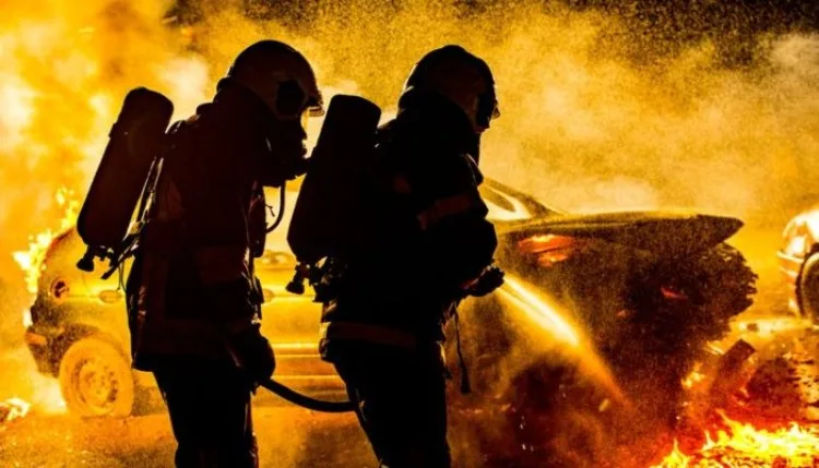 Lucknow Fire News: फिर जल उठा लखनऊ , एक ही दिन में दो जगहों पर आग से मचा हड़कंप, कड़ी मशक्कत के बाद आग पर पाया काबू