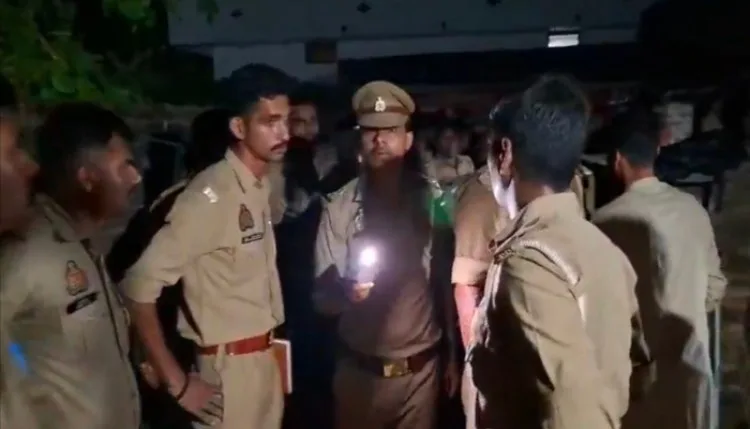 आजमगढ़ में पूजा के दौरान चलीं गोलियां, 2 पंडितों समेत महिला की मौत