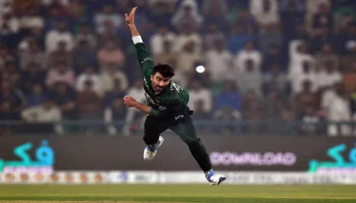 Salman Mirza : पाक ने दक्षिण अफ्रीका को नौ विकेट से हराया, फहीम और सलमान मिर्जा की शानदार गेंदबाजी
