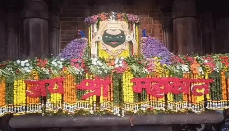 मध्य प्रदेश के शिवालयों में उमड़े श्रद्धालु, ‘बम-बम भोले’ के लगे जयकारे