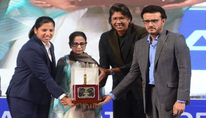 ऋचा का सफर बंगाल की बेटियों के दृढ़ संकल्प और जज्बे को दर्शाता है : झूलन गोस्वामी