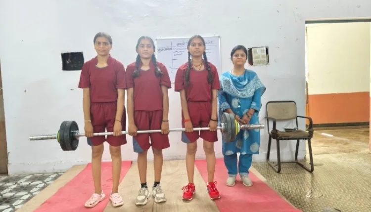 हमीरपुर के चार छात्र राज्य स्तरीय वेटलिफ्टिंग प्रतियोगिता में चयनित