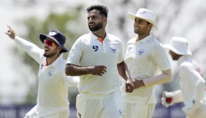 IND vs AFG Test Match : रणजी ट्रॉफी के टॉप बल्लेबाज और गेंदबाज को अफगानिस्तान टेस्ट में नहीं मिला मौका, घरेलू क्रिकेट खेलने के दावो की पोल खोल रहा बीसीसीआई का यह कदम