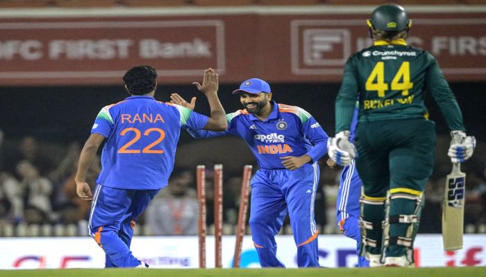 India vs South Africa 1st ODI:  रोमांचक मुकाबले में 17 रन से जीती टीम इंडिया, कुलदीप यादव ने झटके चार विकेट