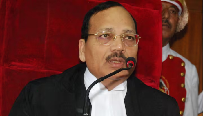 Justice Surya Kant : भारत के 53वें मुख्य न्यायाधीश के सामने चुनौतीपूर्ण मामले, आगामी 14 महीने में करने होंगे महत्वपूर्ण निर्णय