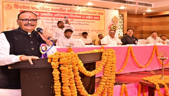 Brajesh Pathak on Pharmacists : फार्मासिस्ट स्वास्थ्य सेवा की मजबूत रीढ़, उनकी हर समस्या का होगा समाधान: उपमुख्यमंत्री ब्रजेश पाठक